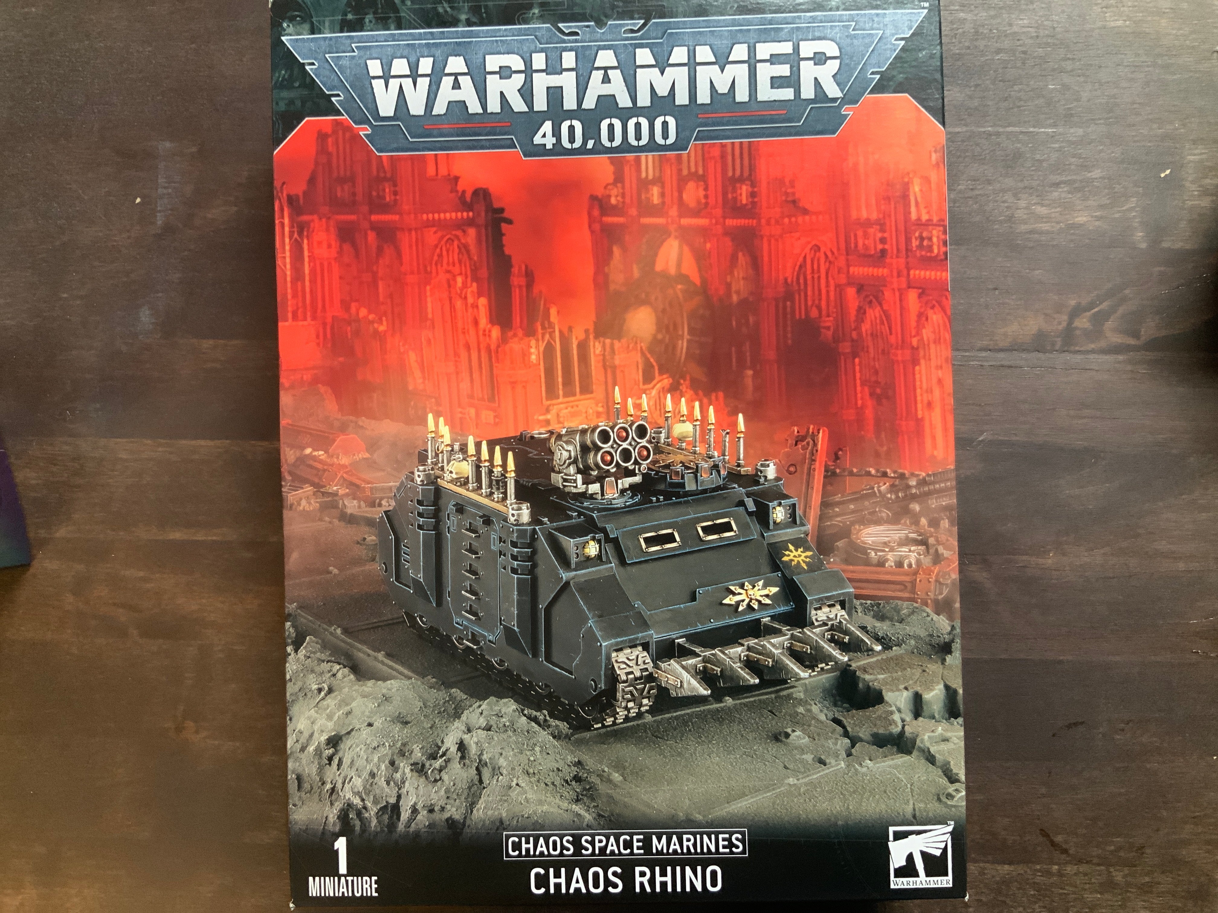 Chaos Marines: Rhino